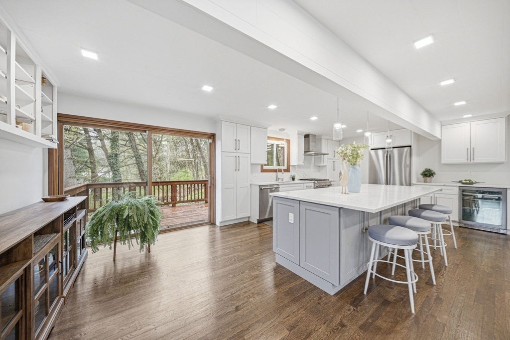 19 Old Road Weston, MA 02493 - Photo 12 of 41