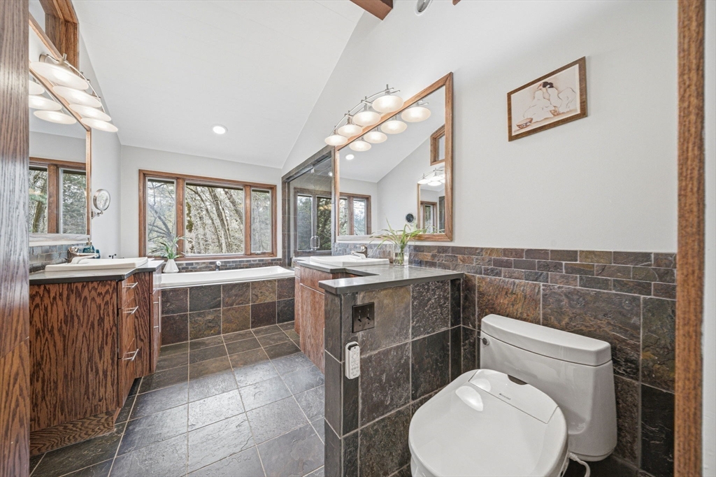 19 Old Road Weston, MA 02493 - Photo 27 of 41