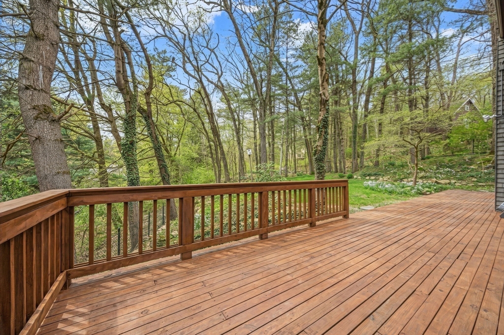 19 Old Road Weston, MA 02493 - Photo 36 of 41