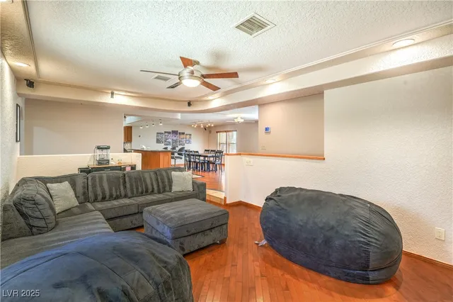 $4,000 | 3480 West Mesa Verde Lane, Las Vegas, NV 89139