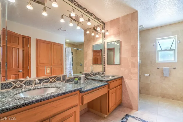 $4,000 | 3480 West Mesa Verde Lane, Las Vegas, NV 89139