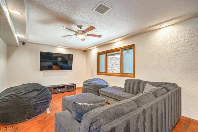 $4,000 | 3480 West Mesa Verde Lane, Las Vegas, NV 89139