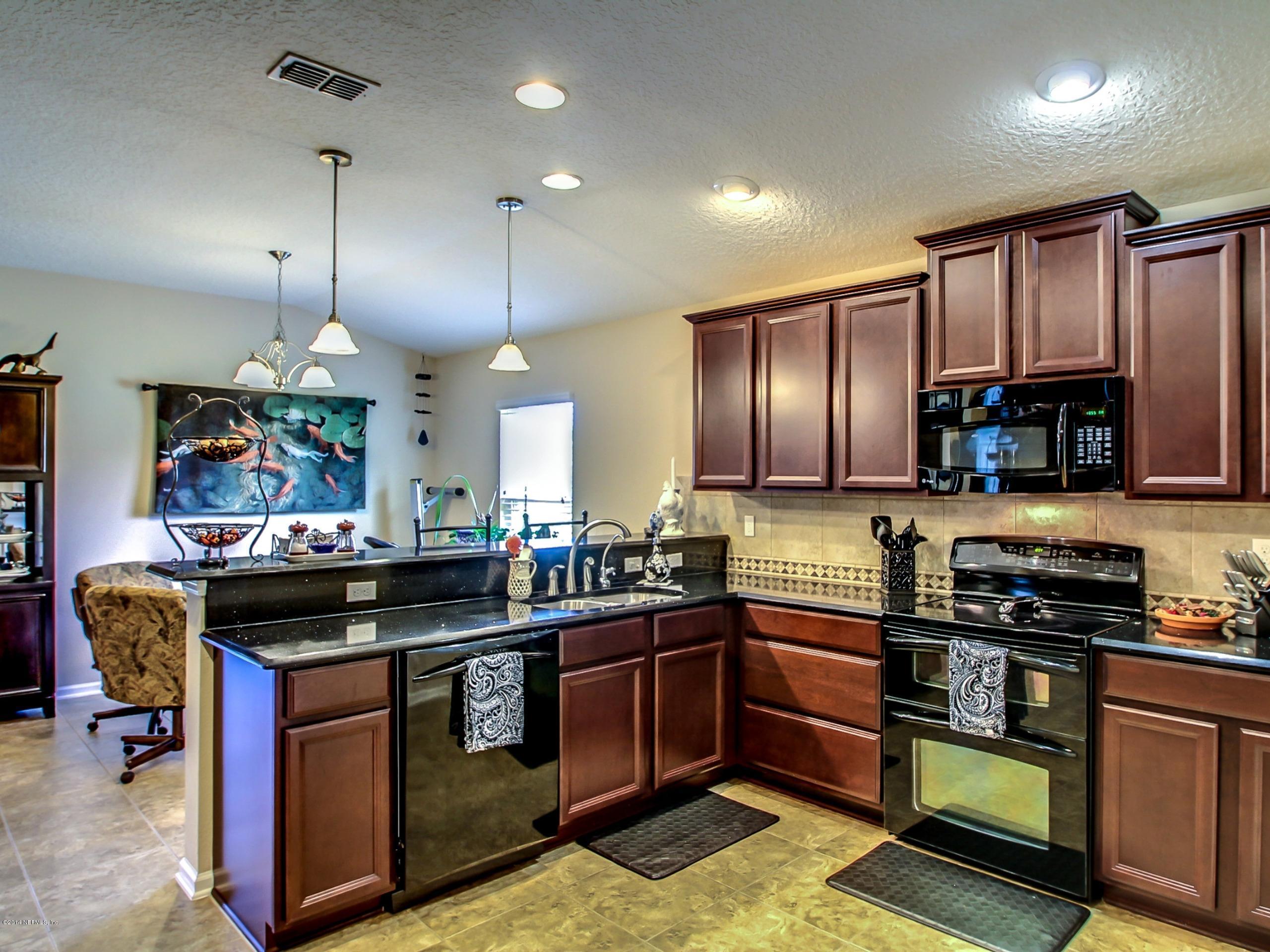 97117 Bluff View Circle Yulee, FL 32097 - Photo 5 of 10 Kitchen