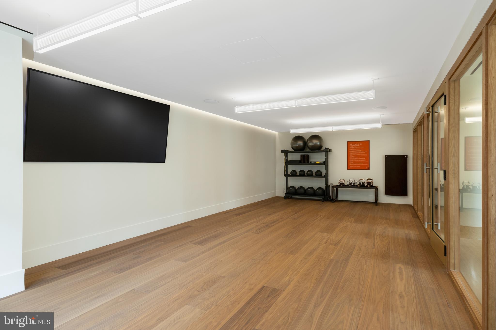 244 19th Court South, Unit 2722 Arlington, VA 22202 - Photo 25 of 44