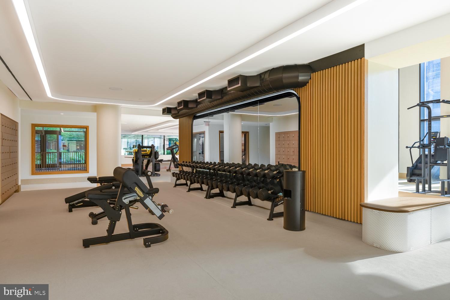 244 19th Court South, Unit 2722 Arlington, VA 22202 - Photo 27 of 44