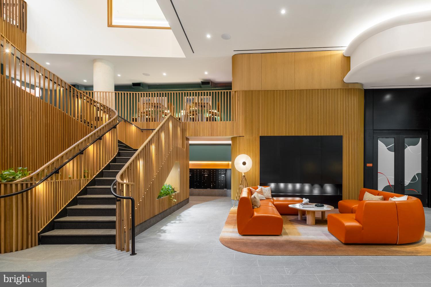 244 19th Court South, Unit 2722 Arlington, VA 22202 - Photo 32 of 44