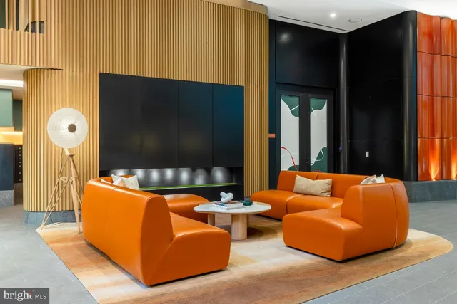 $3,620 | 244 19th Court South, Unit 2722, Arlington, VA 22202