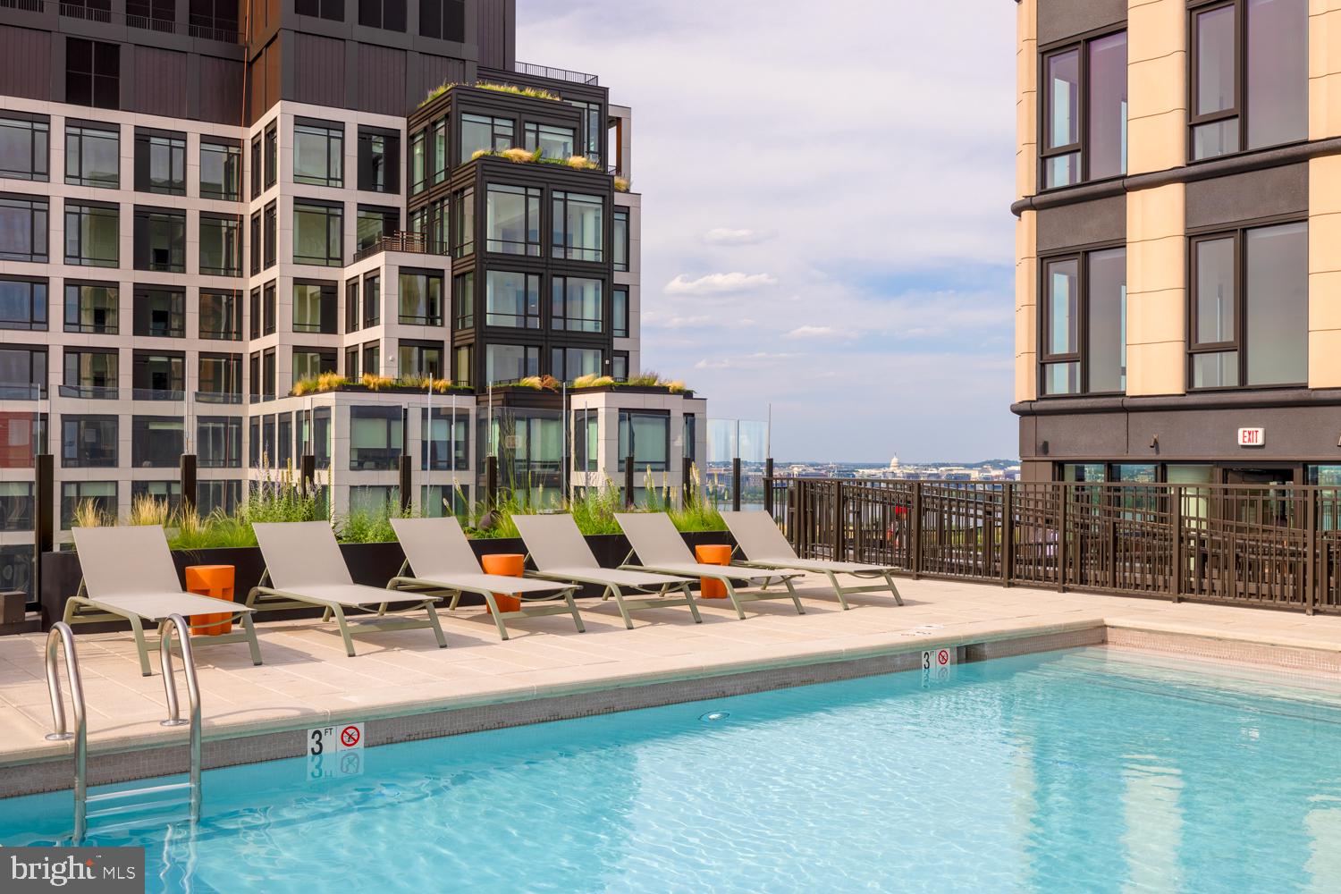 244 19th Court South, Unit 2722 Arlington, VA 22202 - Photo 4 of 44