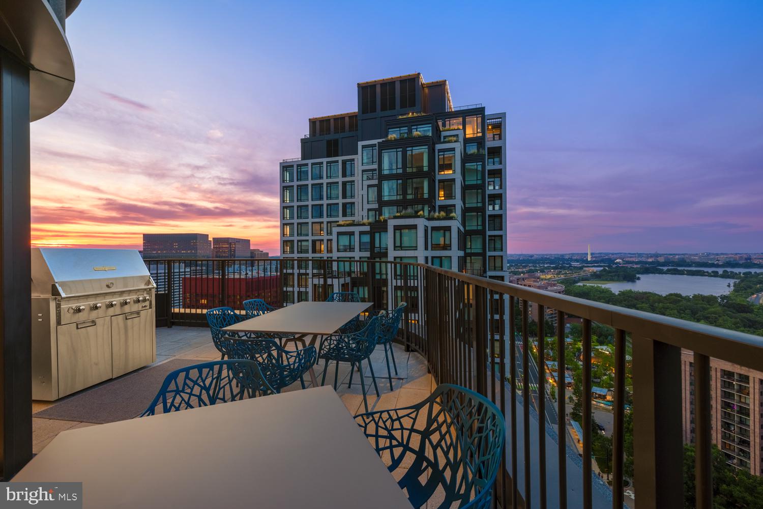 244 19th Court South, Unit 2722 Arlington, VA 22202 - Photo 43 of 44