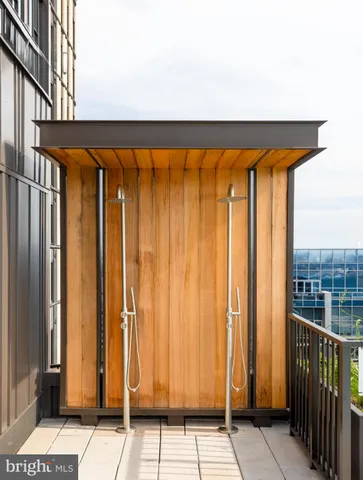 $3,620 | 244 19th Court South, Unit 2722, Arlington, VA 22202