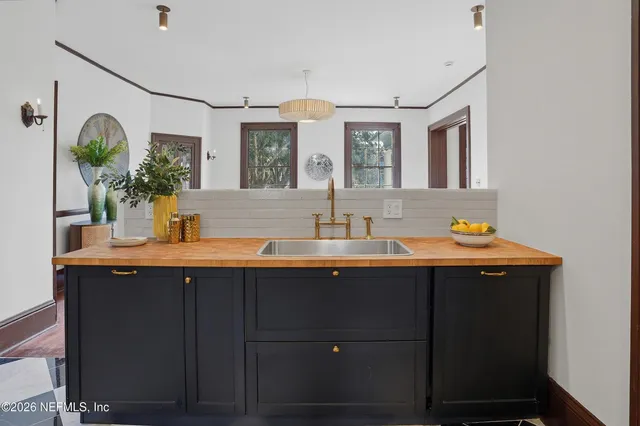 $7,000 | 2979 St Johns Avenue, Jacksonville, FL 32205