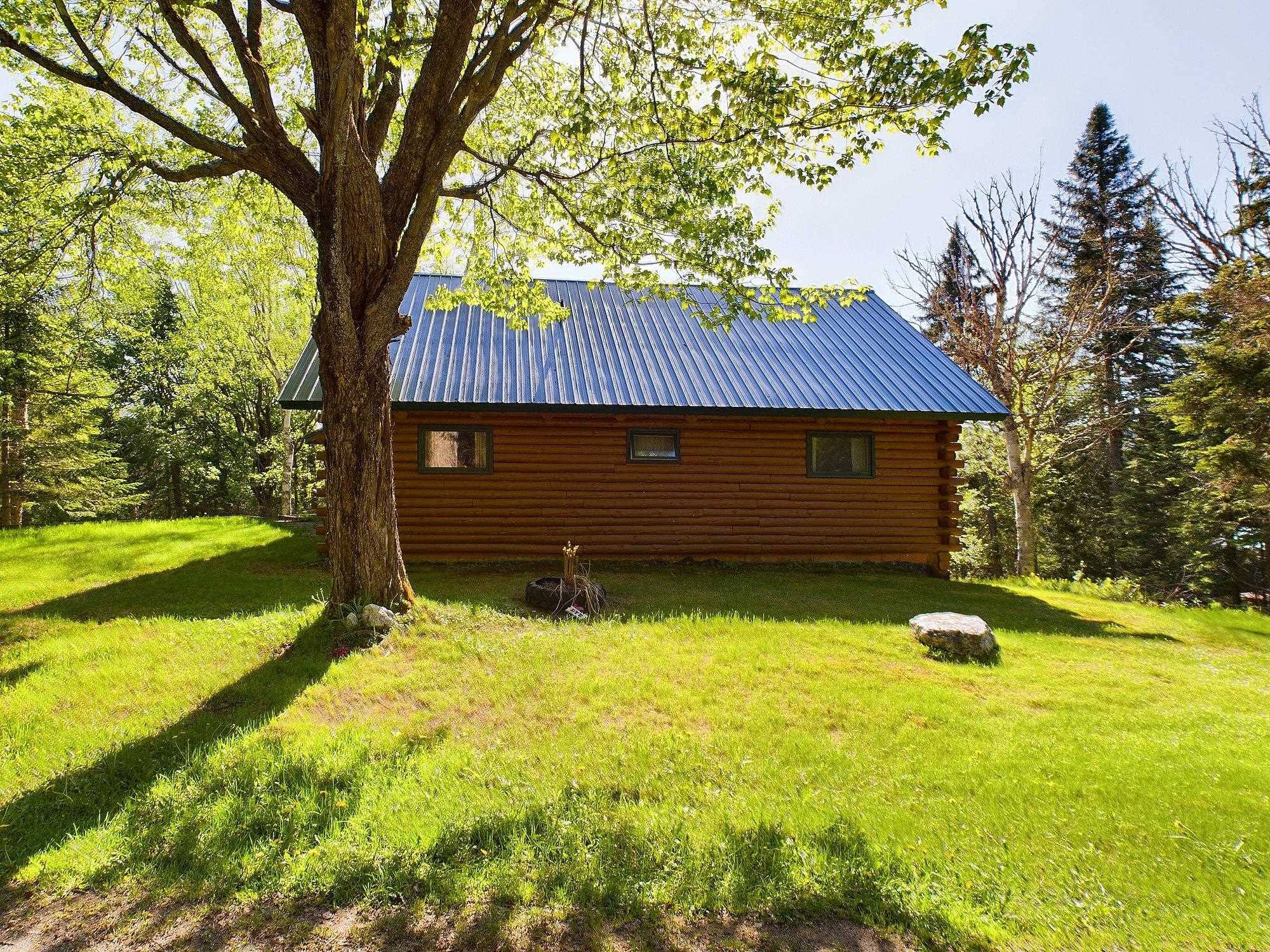 70 Burns Road Pittsburg, NH 03592 - Photo 18 of 35