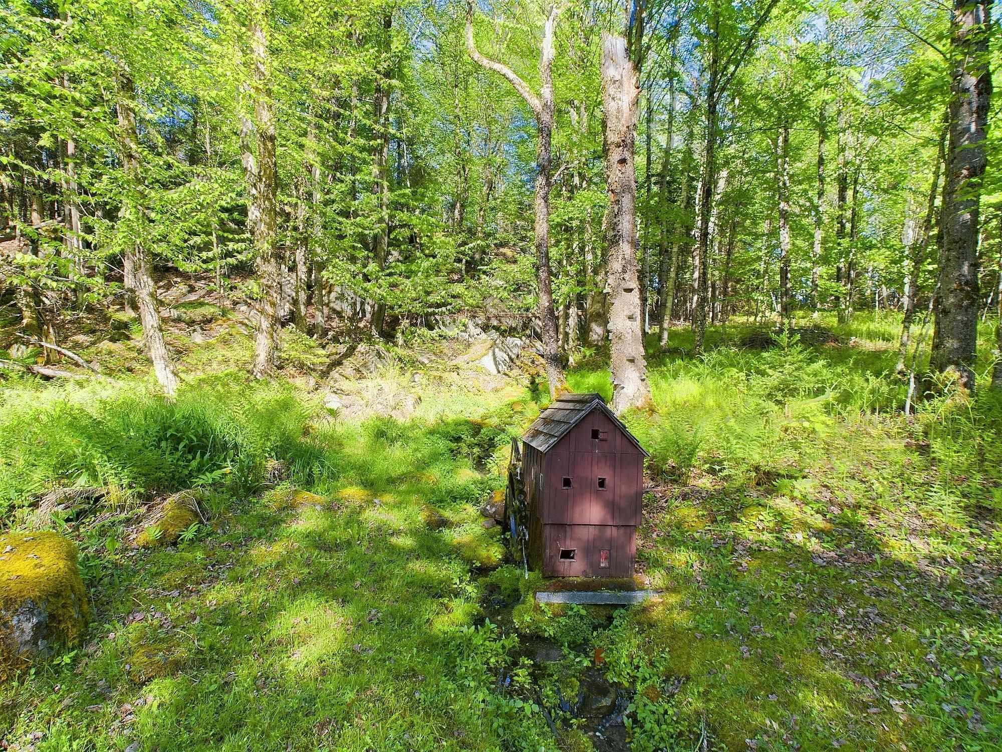 70 Burns Road Pittsburg, NH 03592 - Photo 23 of 35