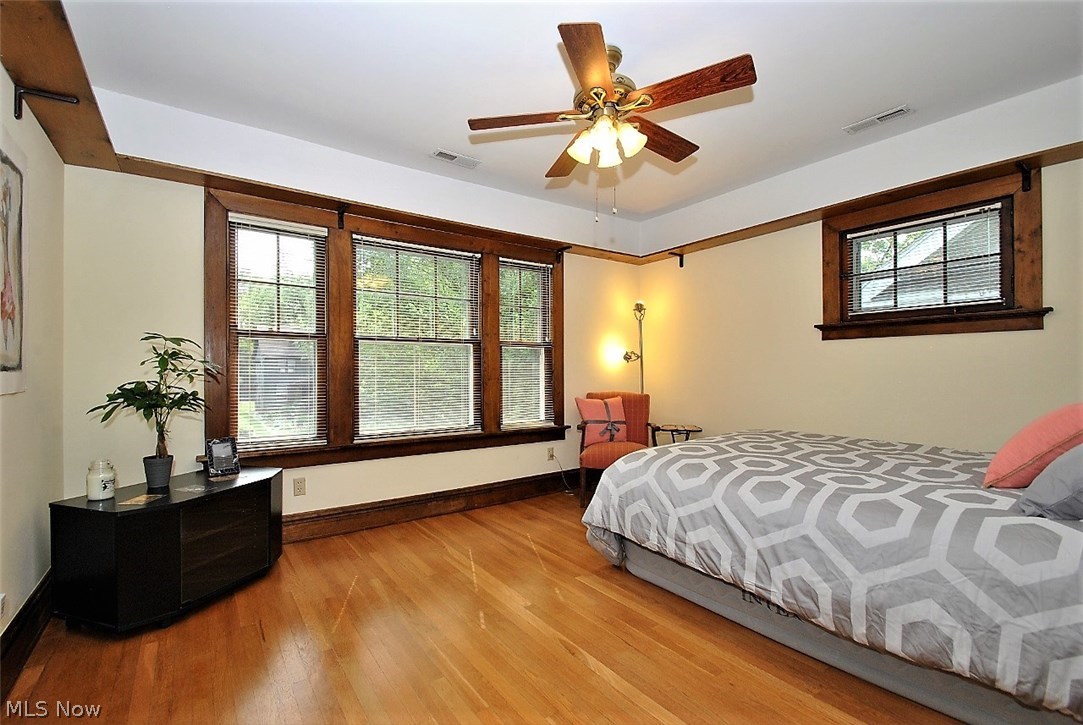 1624 Compton Road Cleveland, OH 44118 - Photo 24 of 35
