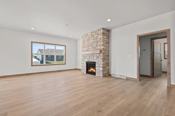 $437,900 | 2522 Tipperary Trail, De Pere, WI 54115