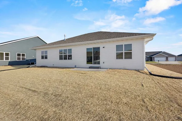 $437,900 | 2522 Tipperary Trail, De Pere, WI 54115