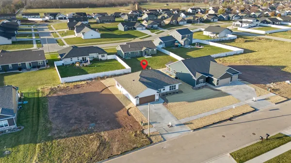 $437,900 | 2522 Tipperary Trail, De Pere, WI 54115