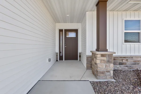 $437,900 | 2522 Tipperary Trail, De Pere, WI 54115