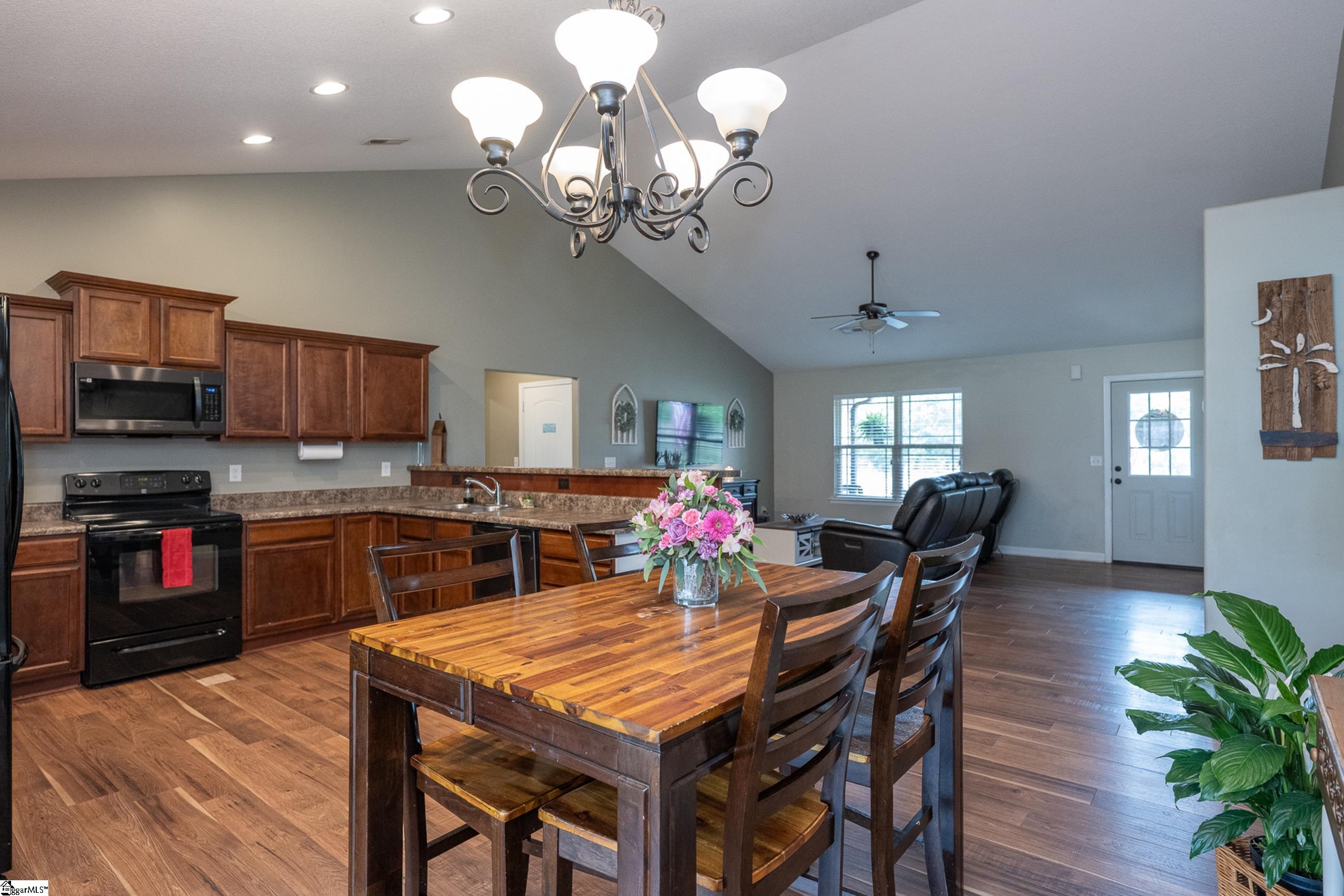 131 Dillard Road Duncan, SC 29334 - Photo 15 of 33 Gallery Image 15