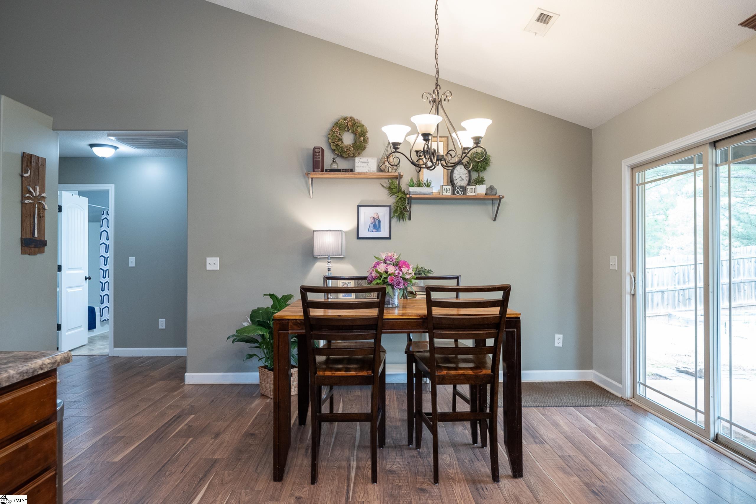 131 Dillard Road Duncan, SC 29334 - Photo 16 of 33 Gallery Image 16