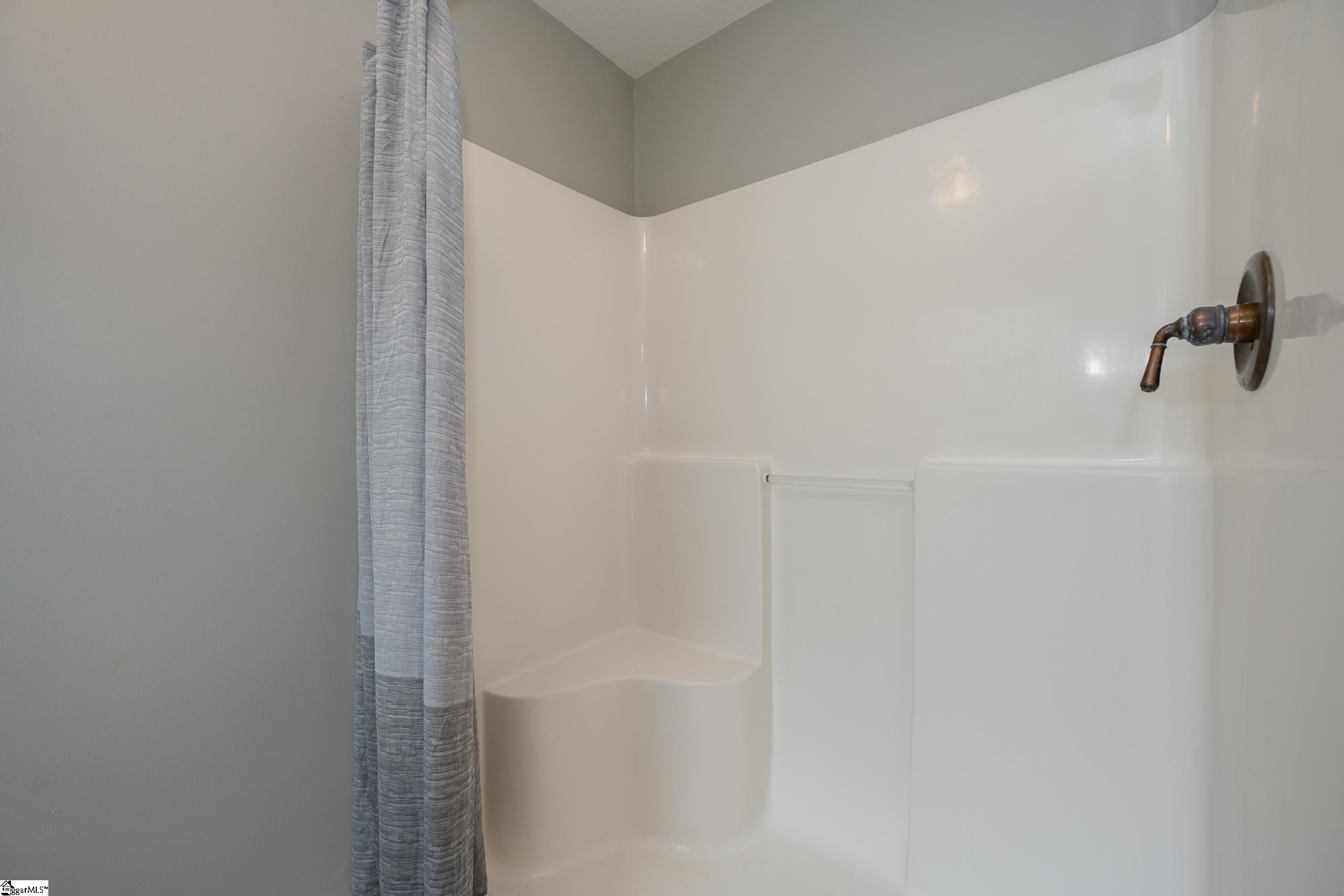 131 Dillard Road Duncan, SC 29334 - Photo 23 of 33 Gallery Image 23