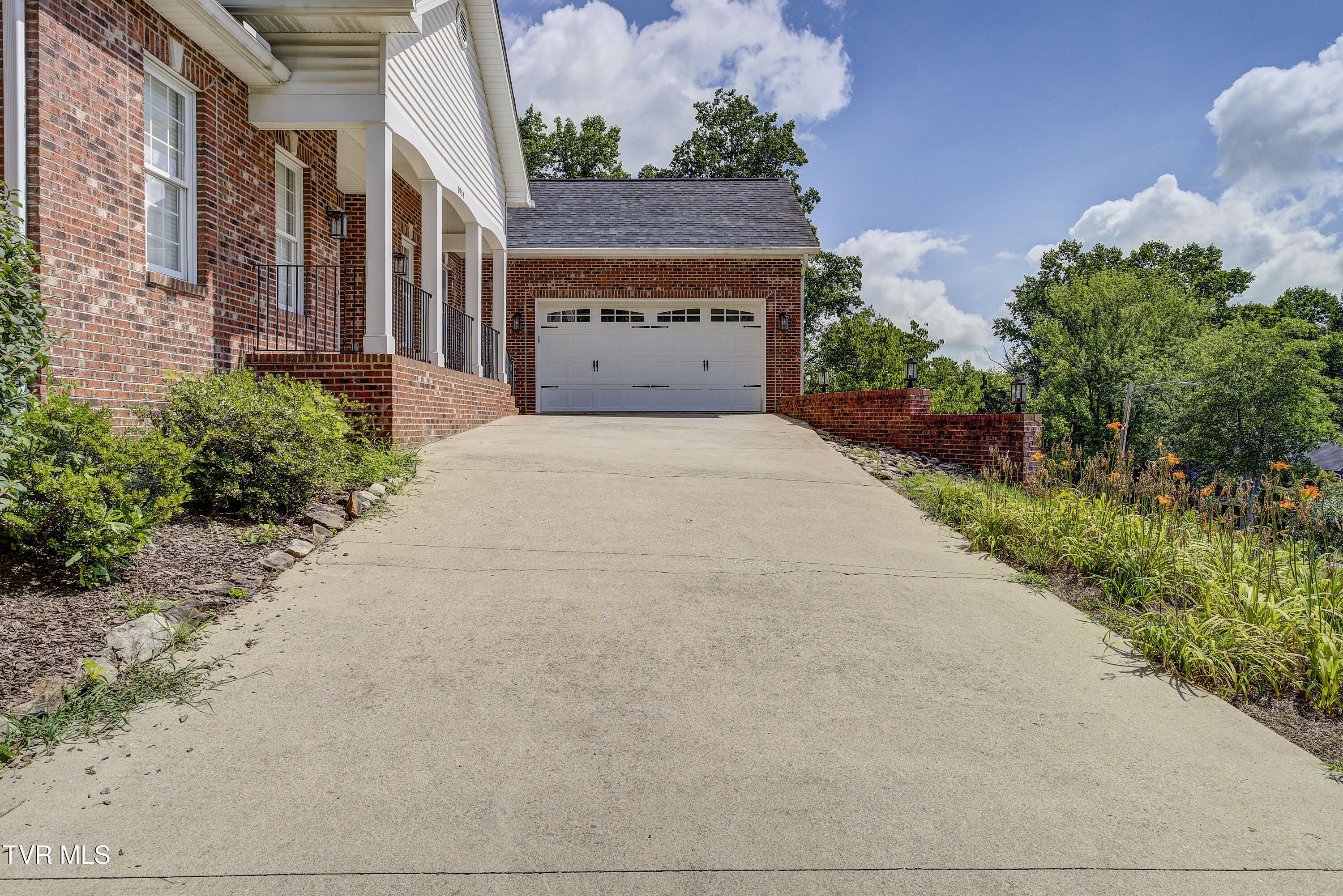 Undisclosed Address Johnson City, TN 37604 - Photo 2 of 67 Millbrook-51