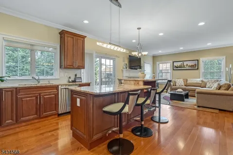 $1,198,000 | 8 West Court, Westfield, NJ 07090