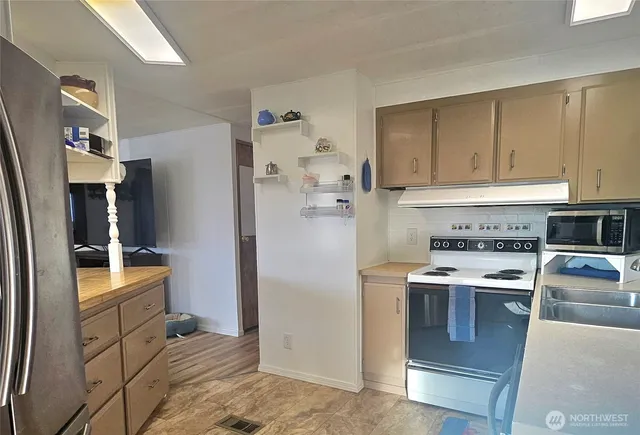 $110,000 | 211 South Pace Drive, Unit 2, East Wenatchee, WA 98802