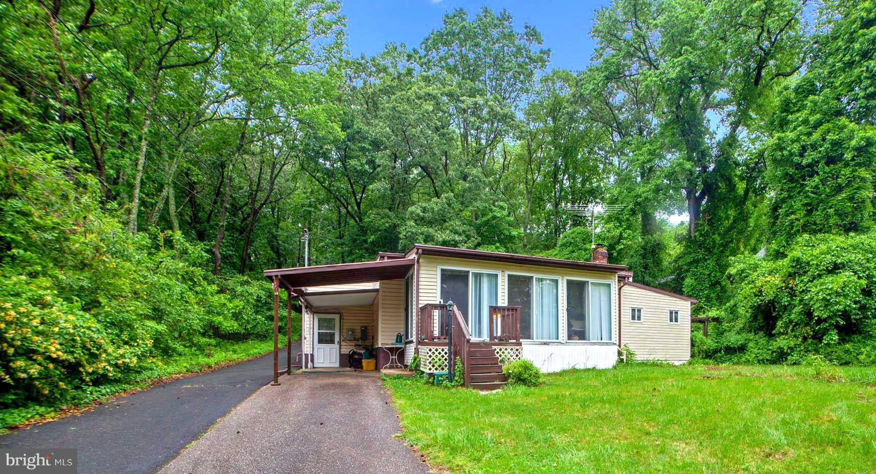 293 Cove Road Pasadena, MD 21122 - Photo 1 of 24 Facing water
