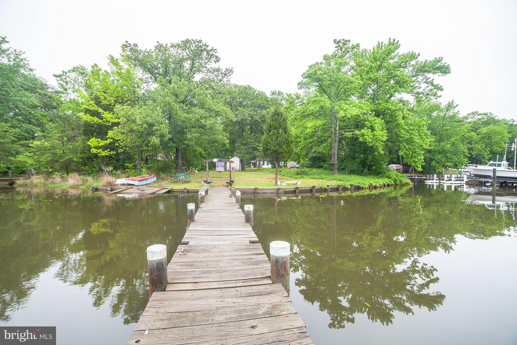 293 Cove Road Pasadena, MD 21122 - Photo 3 of 24 pier