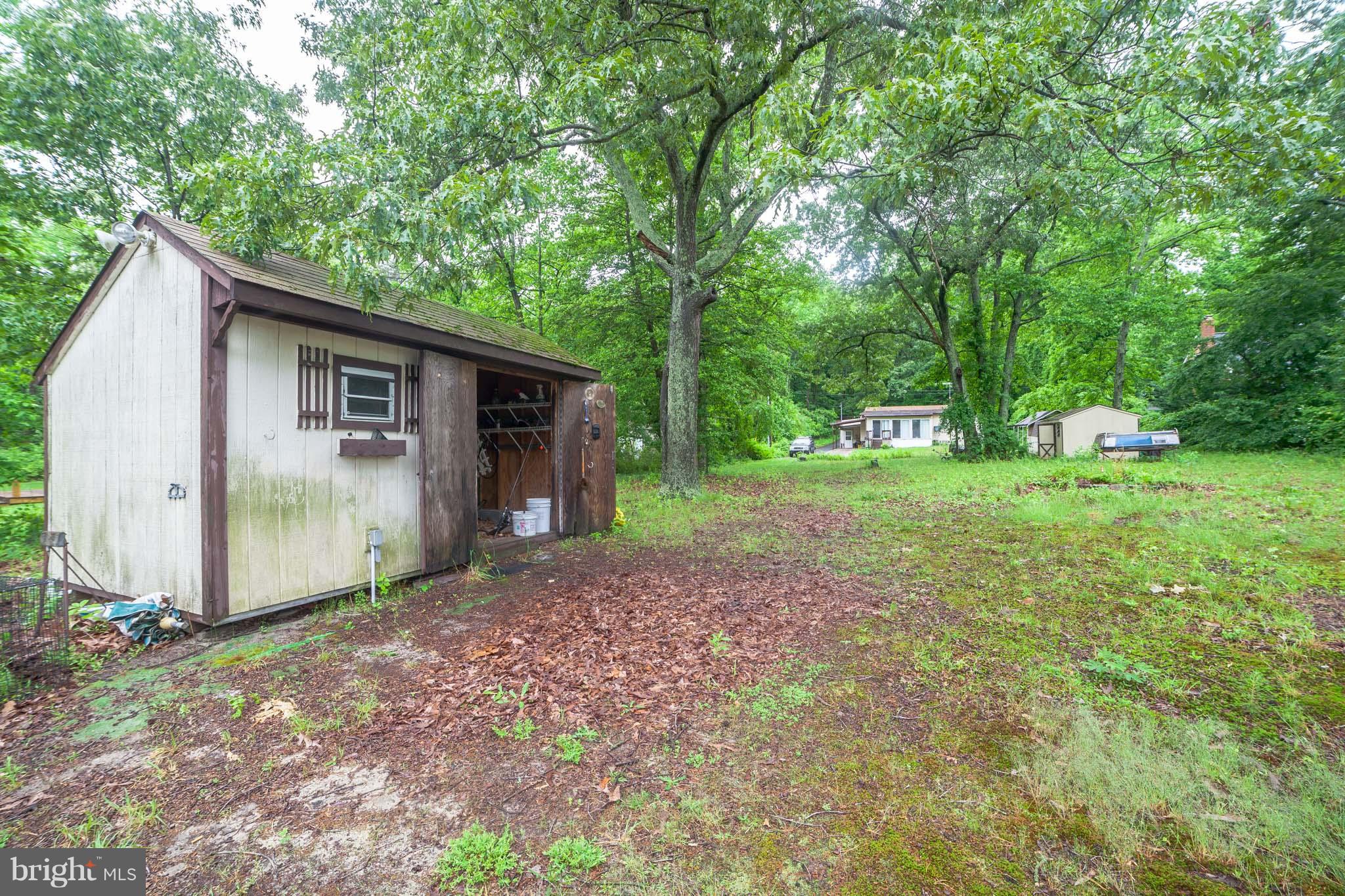 293 Cove Road Pasadena, MD 21122 - Photo 7 of 24 shed