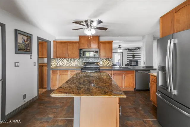 $499,000 | 834 East Granada Avenue, Apache Junction, AZ 85119