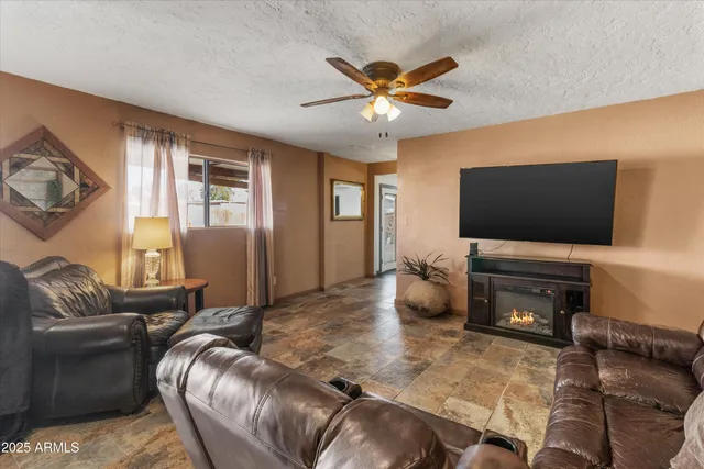 $499,000 | 834 East Granada Avenue, Apache Junction, AZ 85119