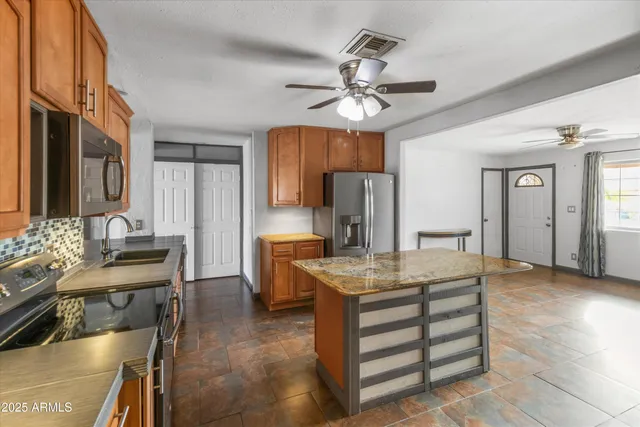 $499,000 | 834 East Granada Avenue, Apache Junction, AZ 85119