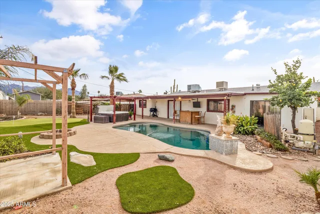 $499,000 | 834 East Granada Avenue, Apache Junction, AZ 85119