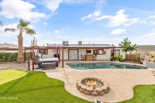 $499,000 | 834 East Granada Avenue, Apache Junction, AZ 85119