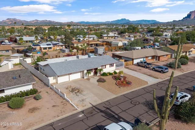 $499,000 | 834 East Granada Avenue, Apache Junction, AZ 85119