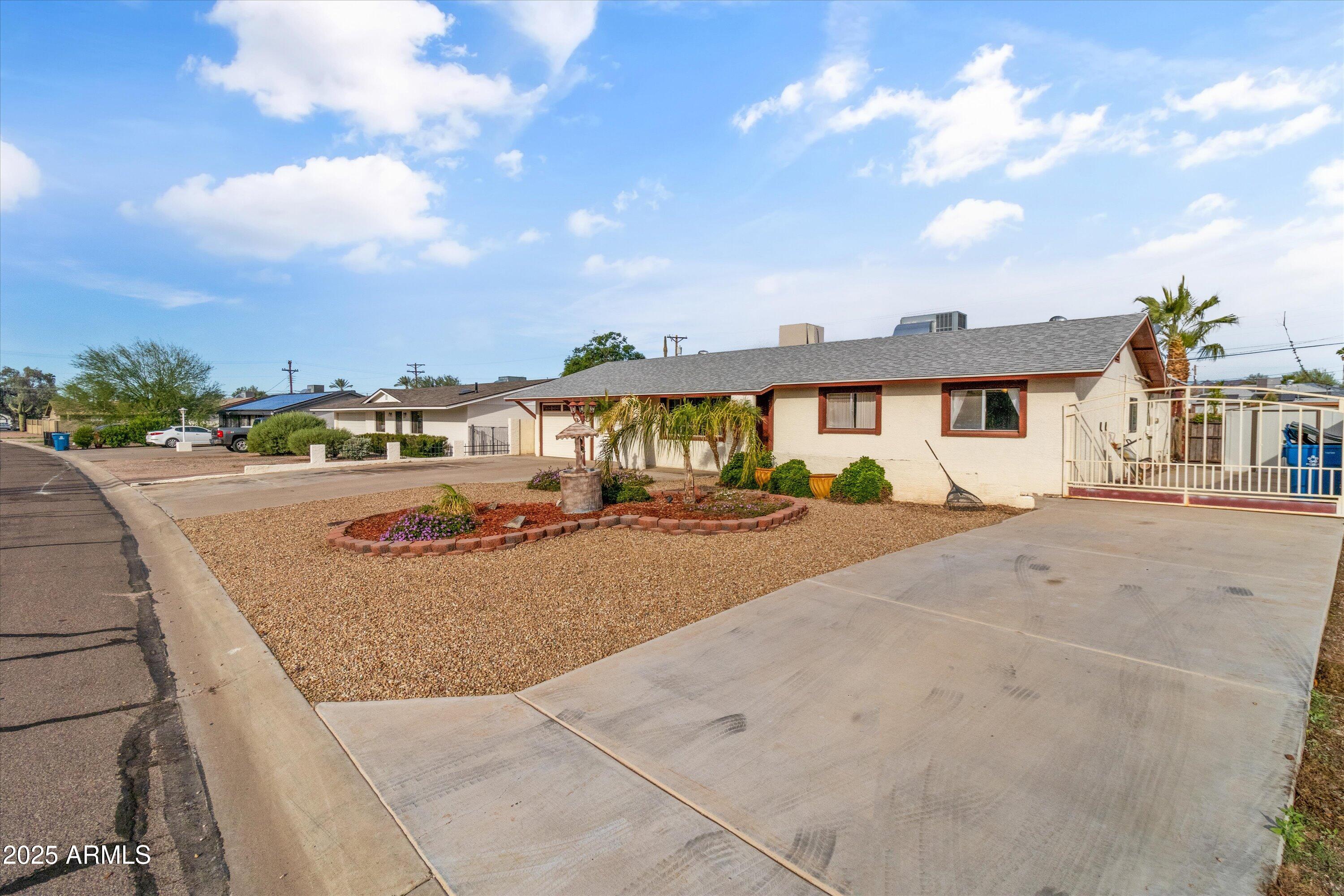 834 East Granada Avenue Apache Junction, AZ 85119 - Photo 8 of 39 05-IMG_2283