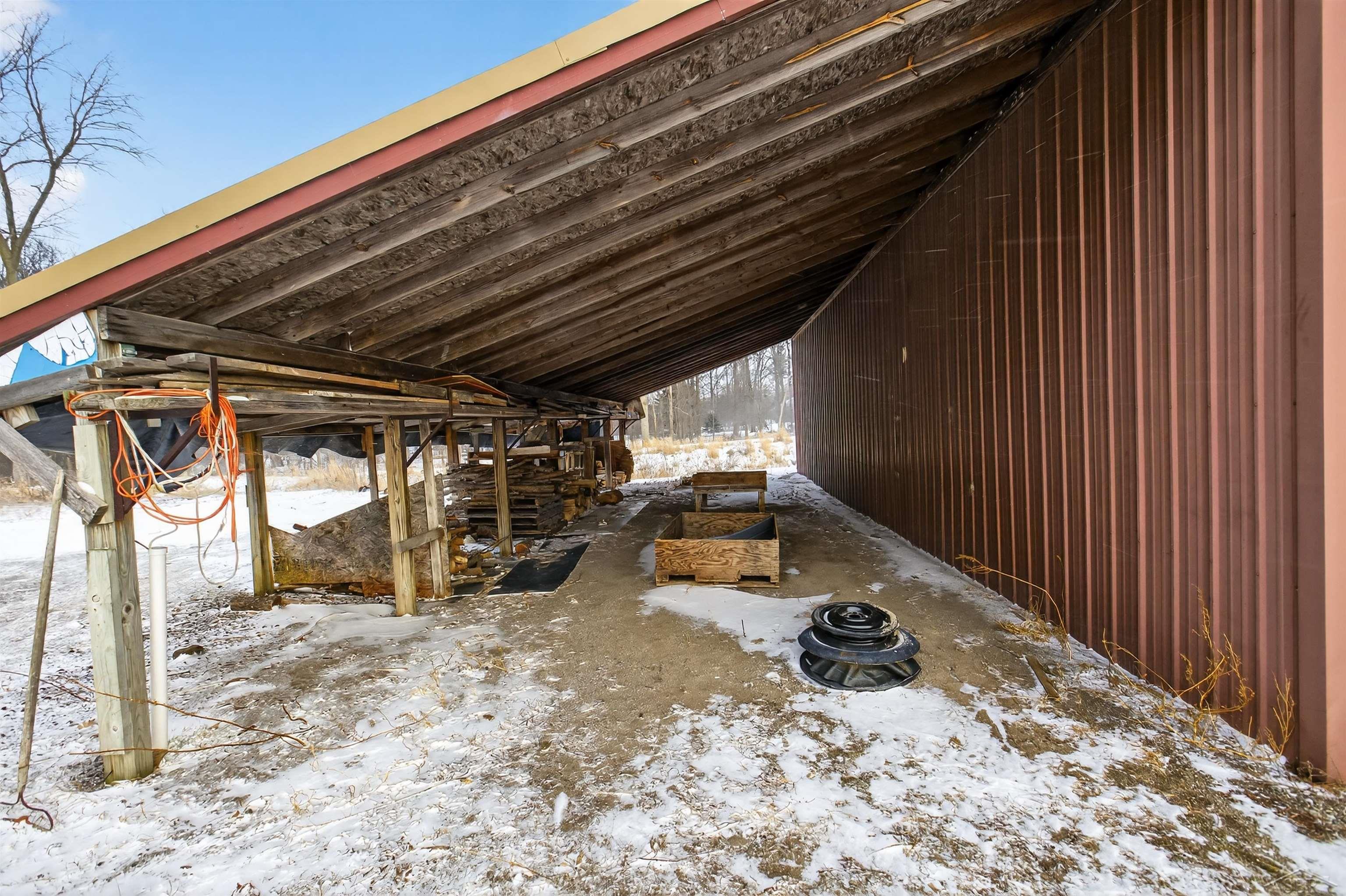 6530 Davis Road Saginaw, MI 48604 - Photo 37 of 46 50197962-4a316cbc-8221-4b79-bae6-9ee42c1a32f4.JPG