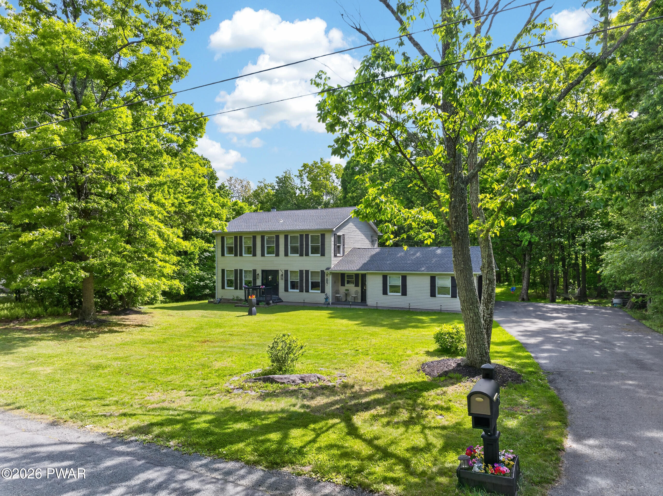 195 Frenchtown Road Milford, PA 18337 - Photo 4 of 60