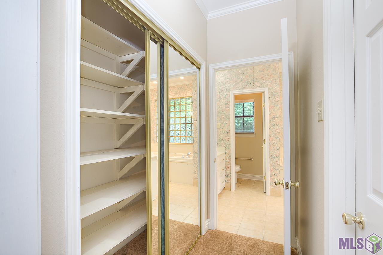 3446 Harris Drive Baton Rouge, LA 70816 - Photo 21 of 31 Master Accessory Closet