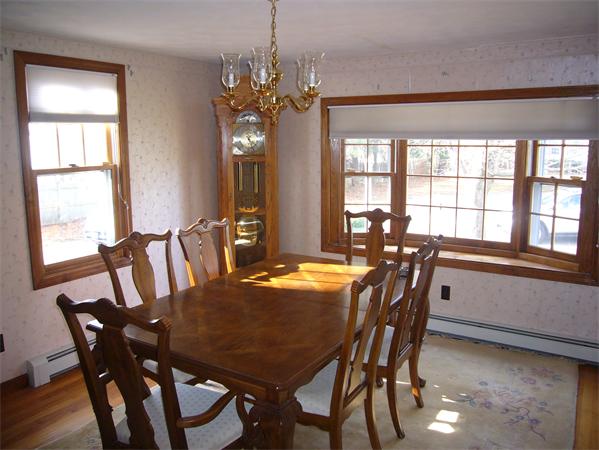 20 Holly Road Walpole, MA 02081 - Photo 11 of 21 Gallery Image 11