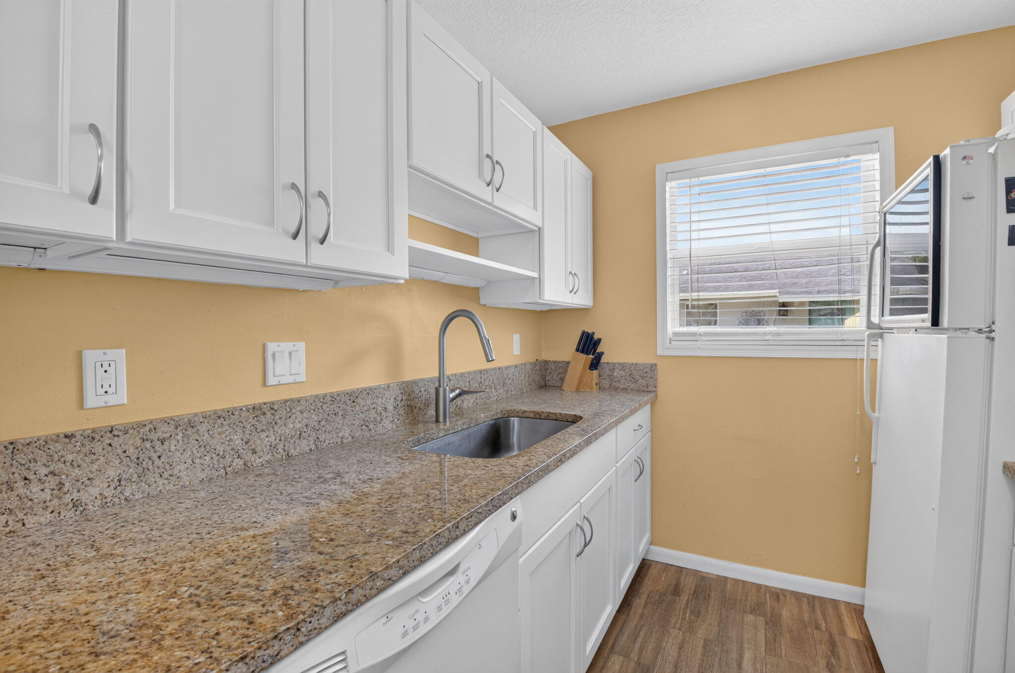 5455 Palm Ridge Boulevard Delray Beach, FL 33484 - Photo 16 of 38 14-web-or-mls-DSC_5094