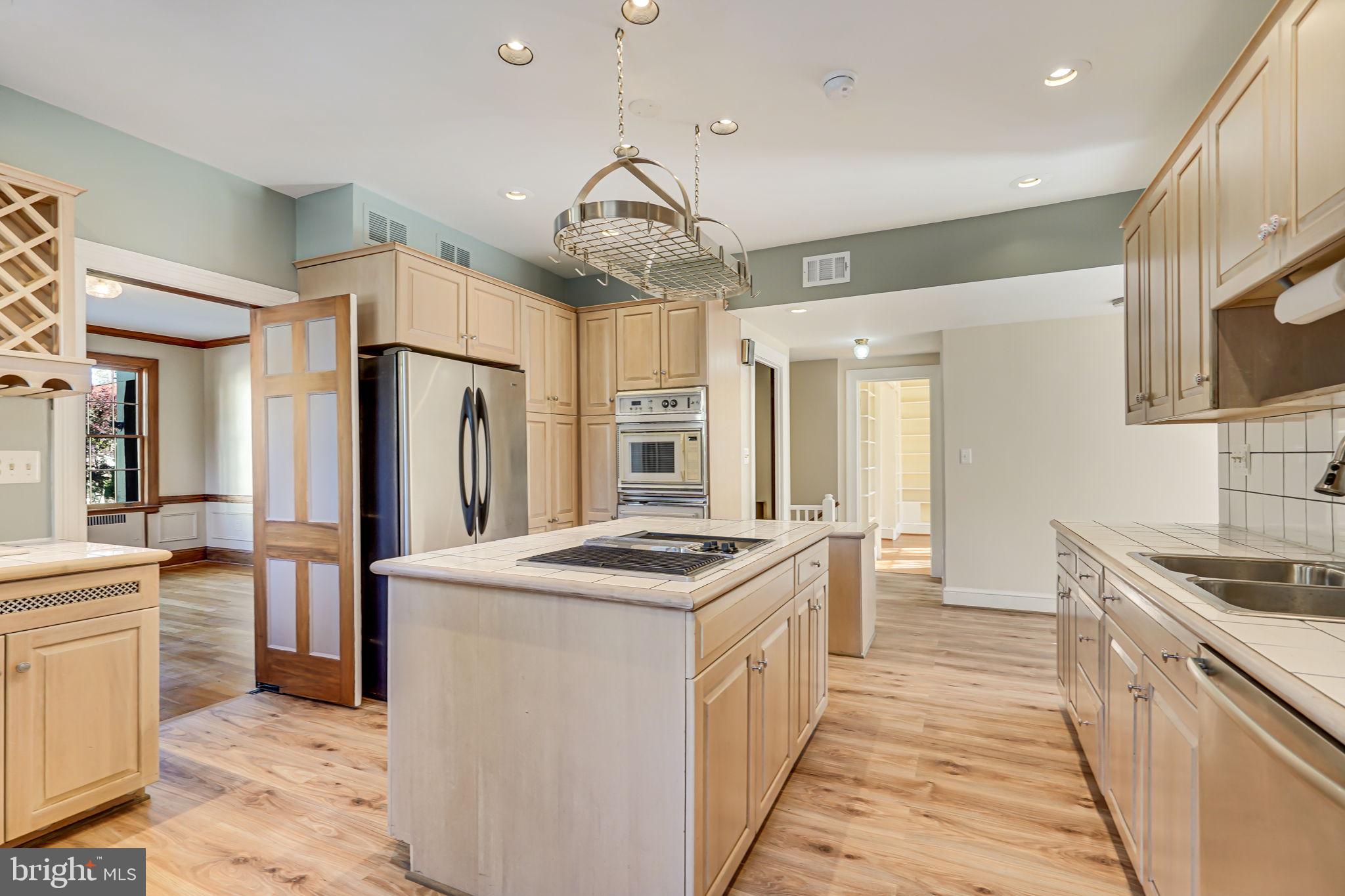 3608 Rittenhouse Street Northwest Washington, DC 20015 - Photo 6 of 38 Kitchen