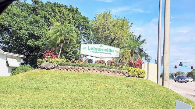 $235,000 | 300 Northwest 28th Court, Pompano Beach, FL 33064