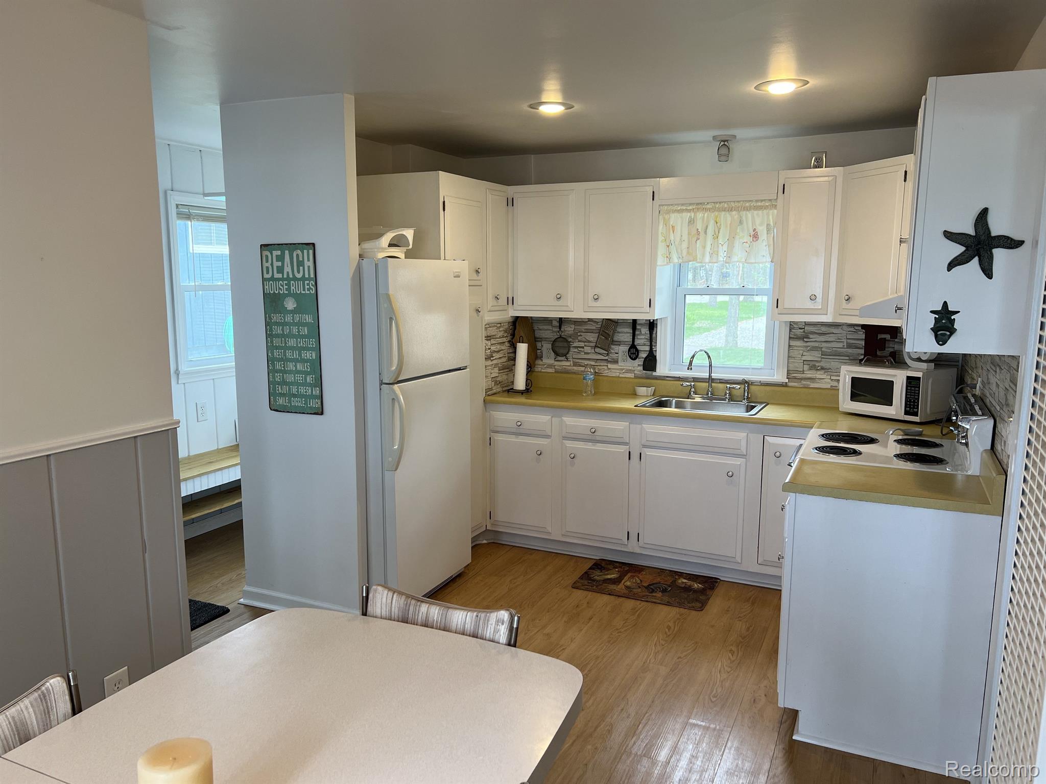 7436 Port Austin Road Caseville, MI 48725 - Photo 32 of 38 Gallery Image 32