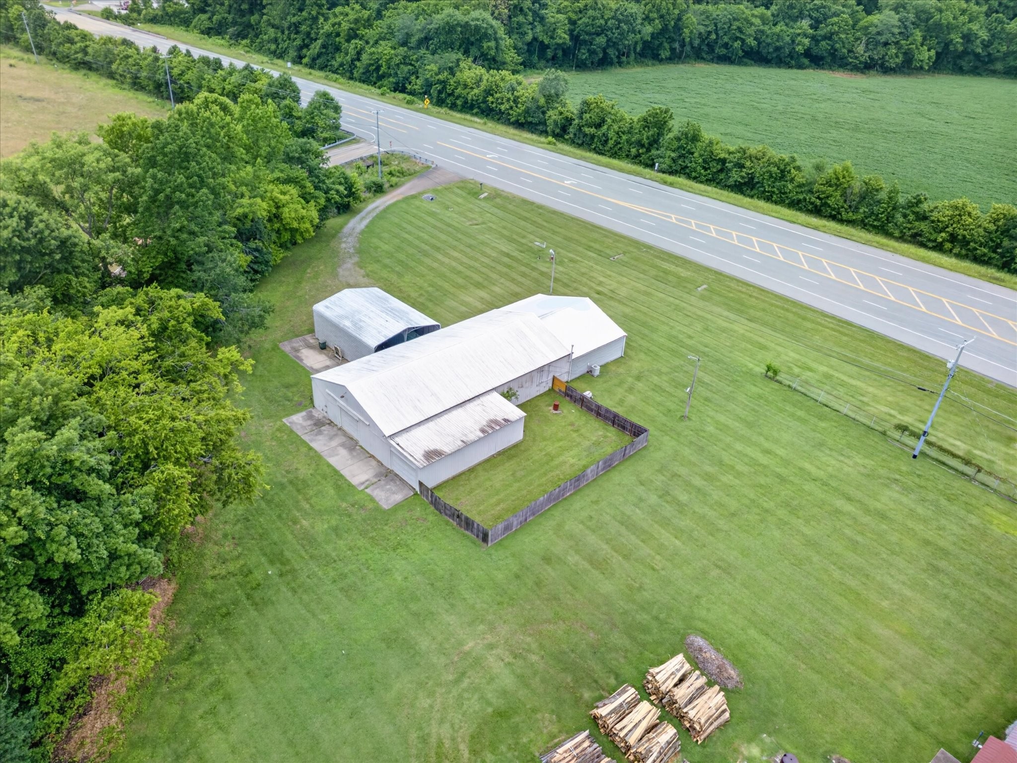 1508 Highway 79 Dover, TN 37058 - Photo 1 of 43