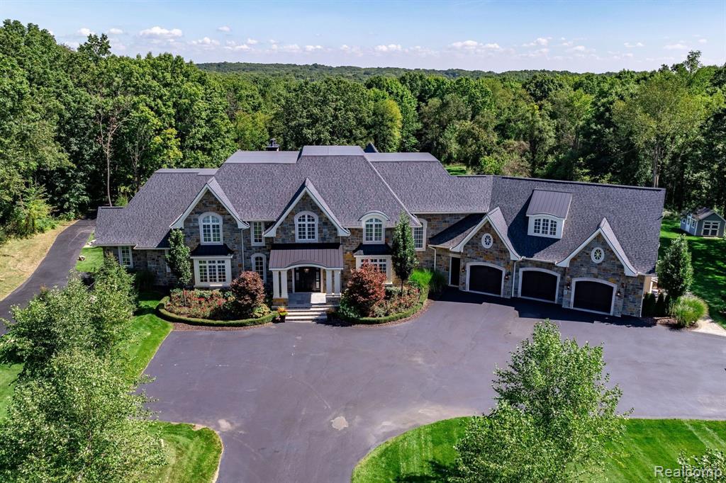 3129 South Milford Road Highland, MI 48357 - Photo 1 of 70 Gallery Image 1