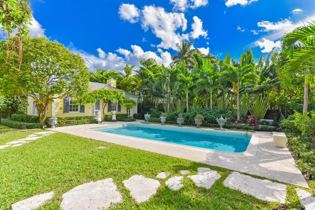 $15,500,000 | 250 Algoma Road, Palm Beach, FL 33480