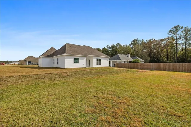 $259,900 | 55021 Coyote Trail, Loranger, LA 70446